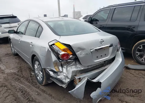 2010 Nissan Altima 2.5 S z USA, uszkodzony, nr VIN 1N4AL2AP1AN467117